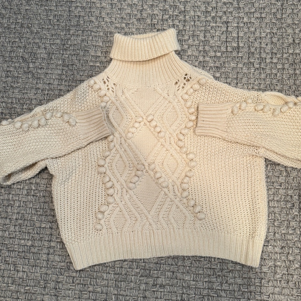 Turtle neck sweater